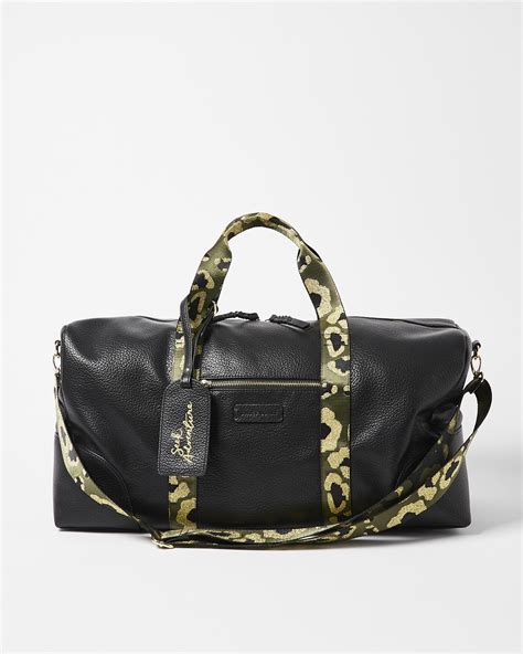 oliver bonas weekend bag